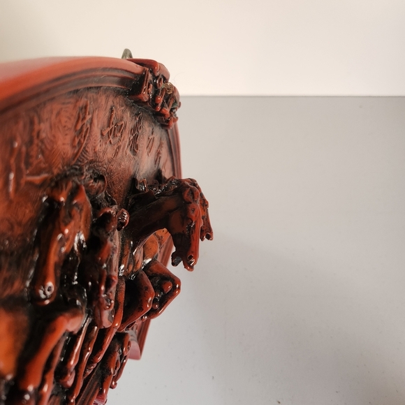 Vintage Resin 3D Horses Chinese Red Knot Wall Hanging Art Plaque Sculpture 70s - Picture 6 of 9